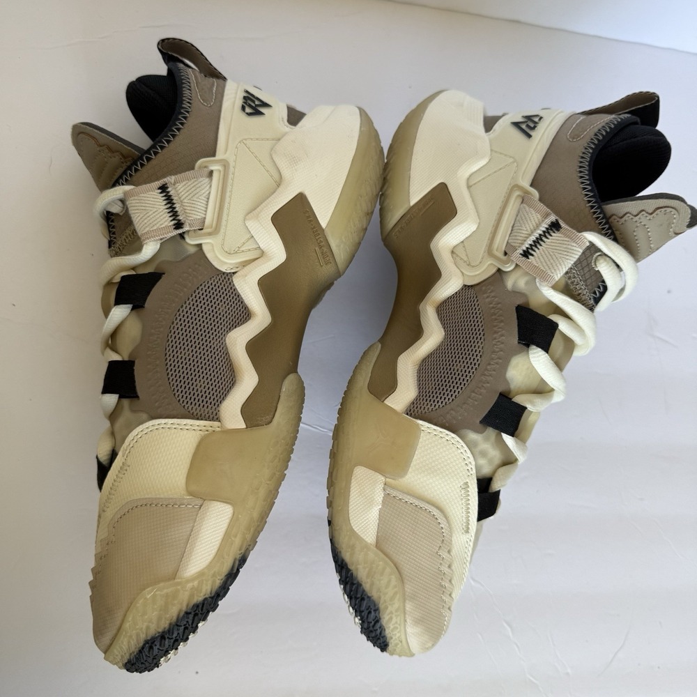 Nike Air Jordan Why Not .5 GS Coconut Milk Khaki Black Kids Size 7Y DC3643-102 - Picture 5 of 8